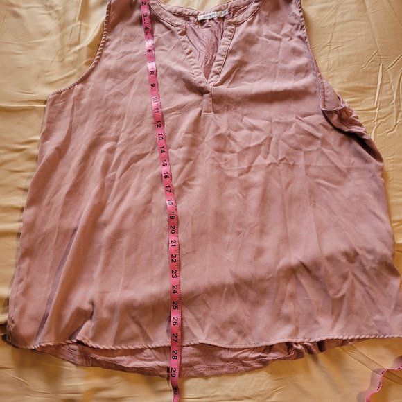 XXL Ricki's Sleeveless Henley V-Neck Top - Picture 9 of 9